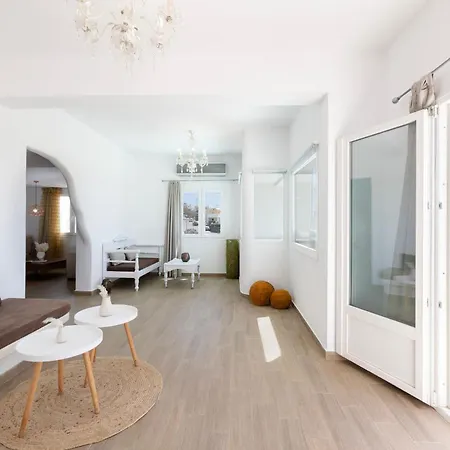 Cinnamon With Private Hot Tub Pýrgos