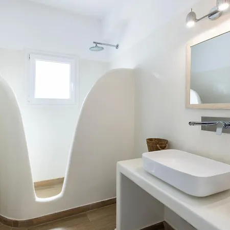 Cinnamon With Private Hot Tub Pýrgos