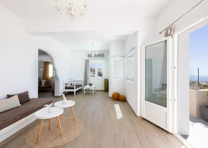 Cinnamon With Private Hot Tub Pírgosz