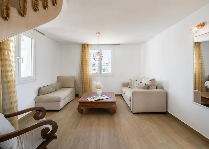 Cinnamon With Private Hot Tub * Pírgosz