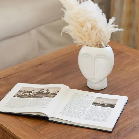 Cinnamon With Private Hot Tub 아파트 *