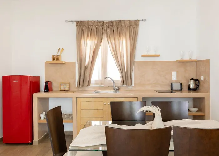 Cinnamon With Private Hot Tub Pýrgos